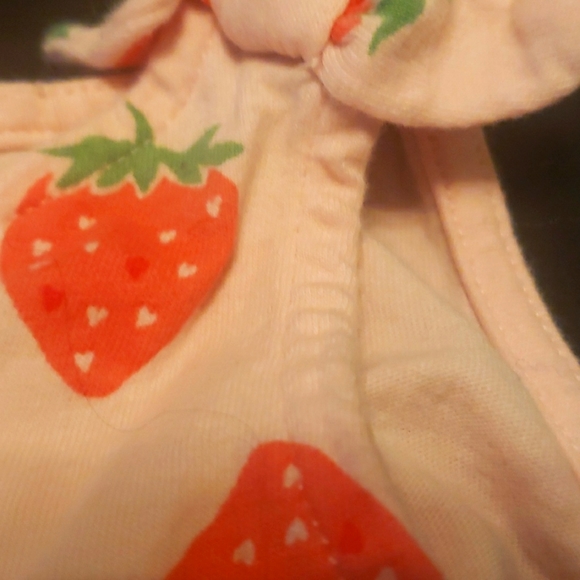 🍓Strawberry Romper🍓 - Picture 5 of 7